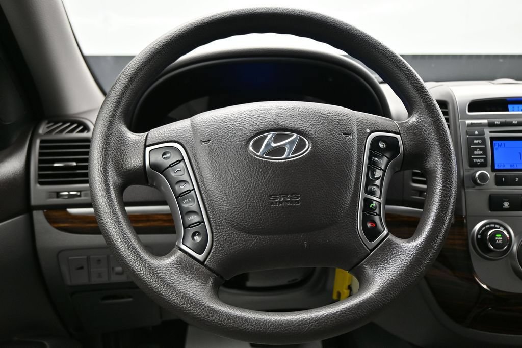 Used 2012 Hyundai Santa Fe GLS AWD/4WD image 16