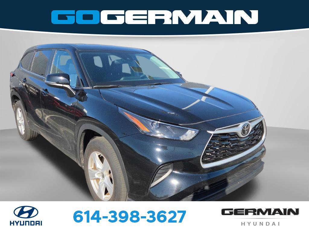 Used 2023 Toyota Highlander L FWD image 1
