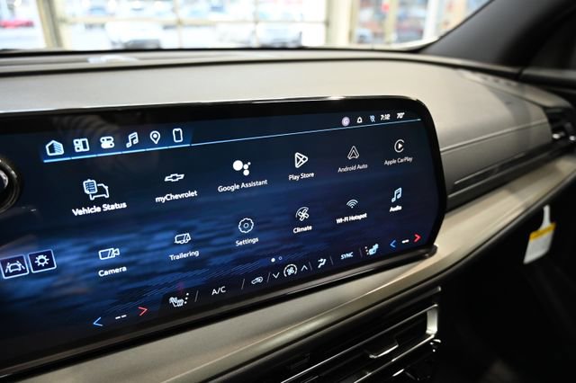 New 2026 Chevrolet Traverse LT w/ Sun and Wheel Package image 16