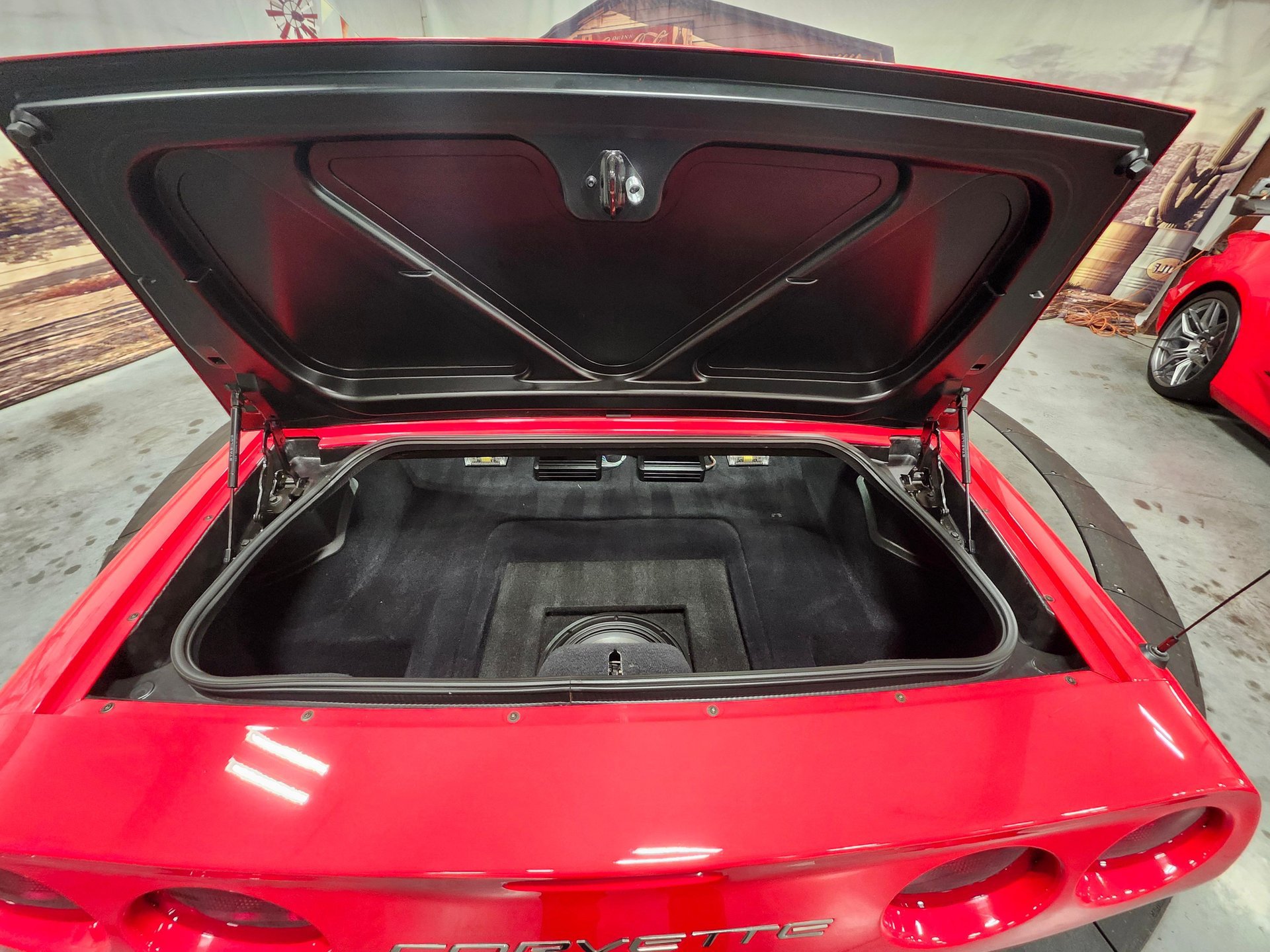 Used 2001 Chevrolet Corvette Z06 w/ Memory Pkg RWD image 33
