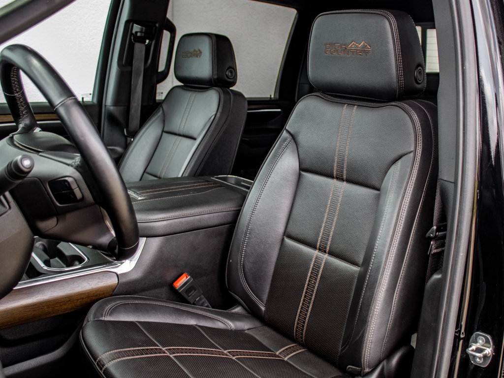 Used 2024 Chevrolet Silverado 2500 High Country w/ High Country Premium Package AWD/4WD image 24