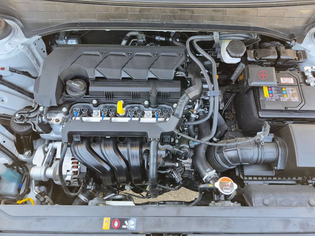Used 2025 Hyundai Venue SEL FWD image 32