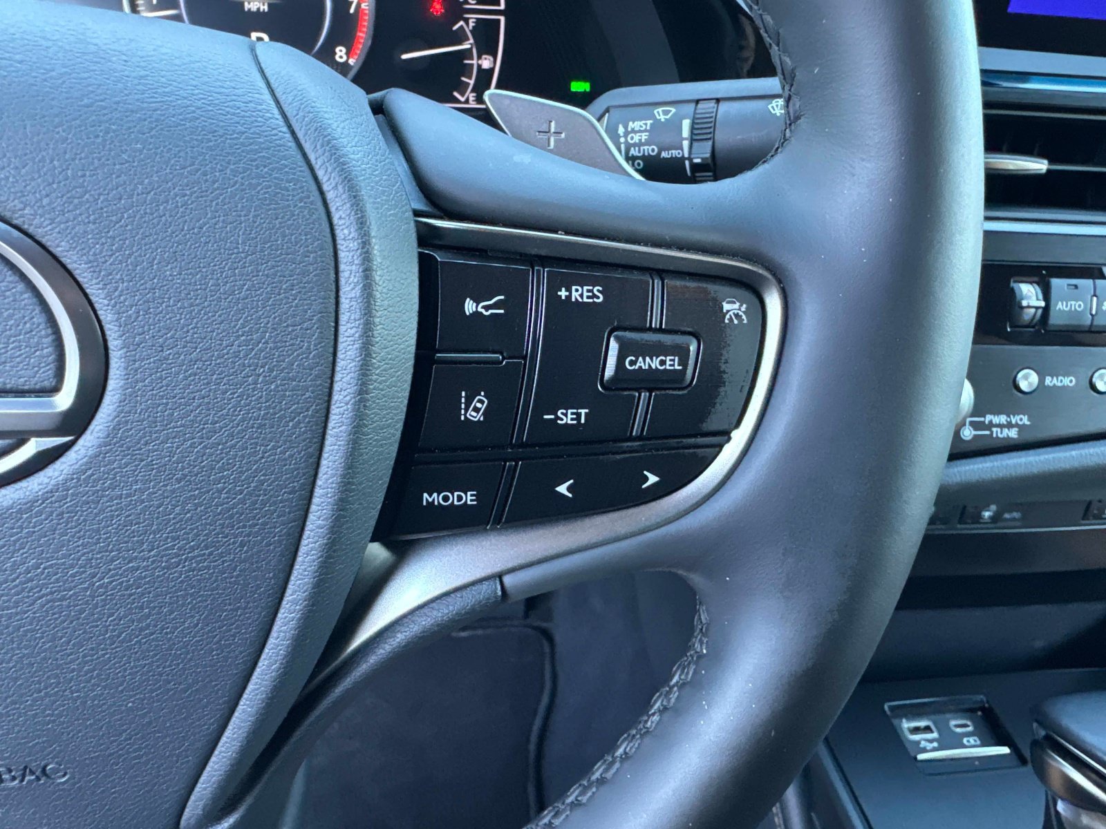 Used 2023 Lexus ES 350 w/ Premium Package FWD image 27