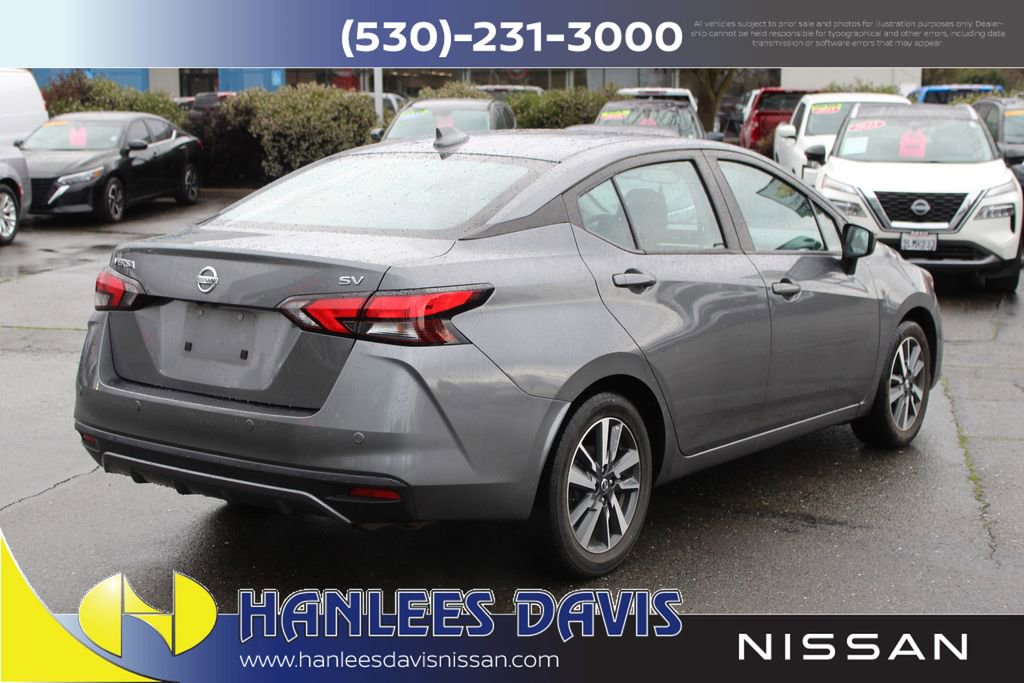 Used 2021 Nissan Versa SV image 7