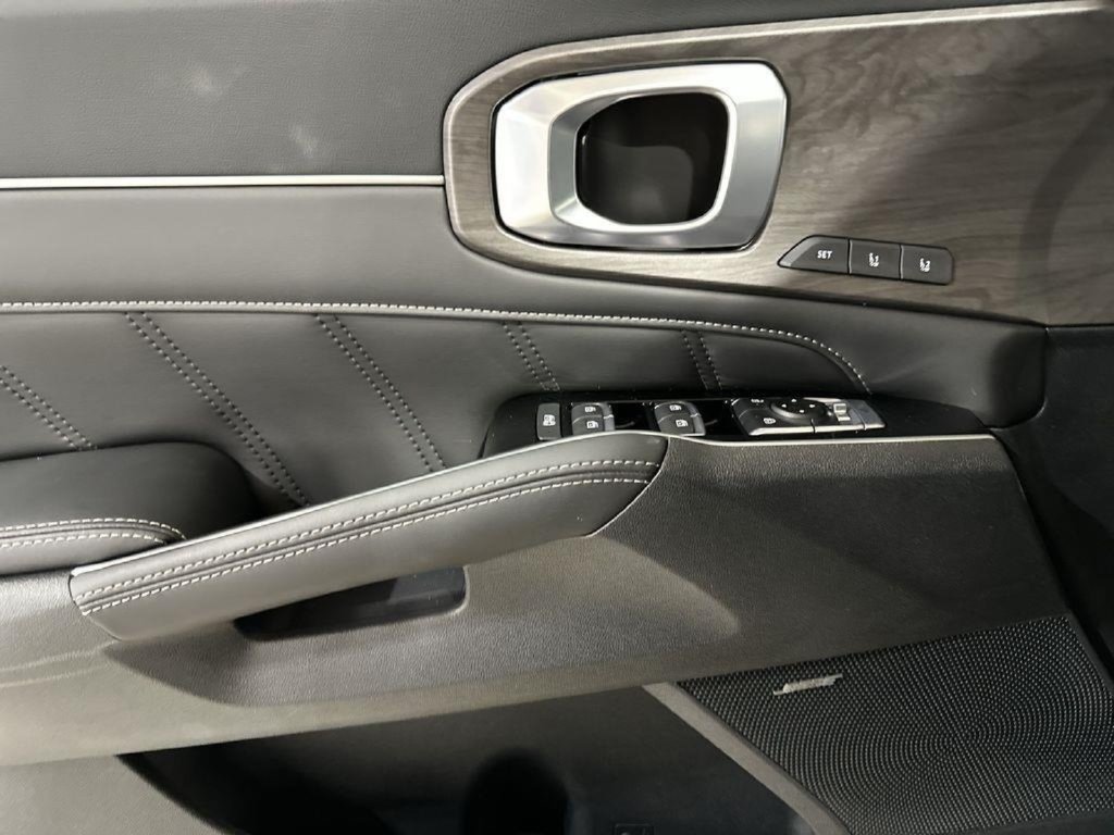 New 2026 Kia Sorento SX Prestige AWD/4WD image 14
