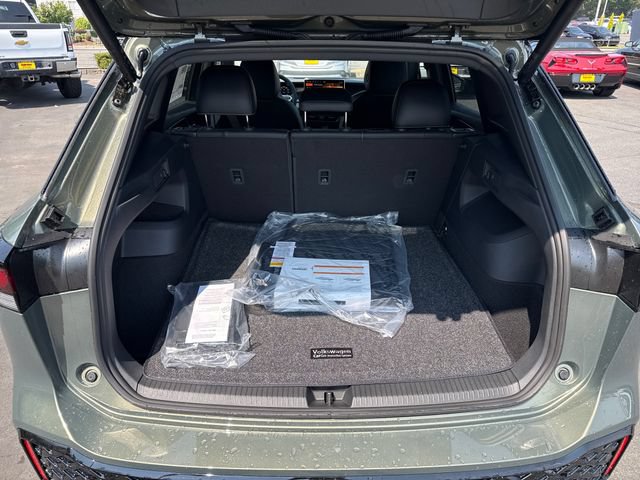 New 2026 Volkswagen Tiguan SE R-Line AWD/4WD image 14