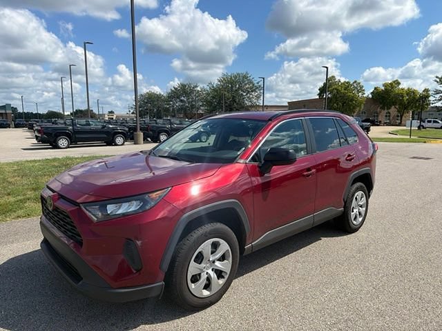 Used 2020 Toyota RAV4 LE w/ Carpet Mat Package FWD image 2