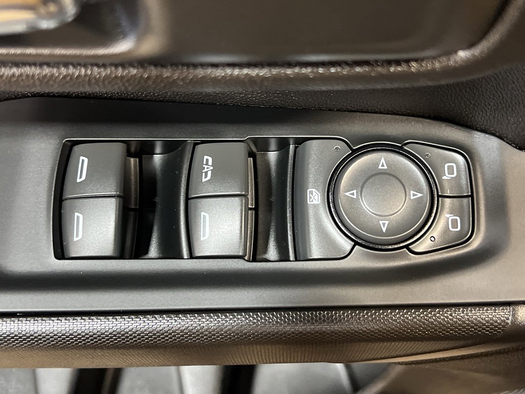 Used 2023 Chevrolet Silverado 2500 Custom w/ Custom Convenience Package image 10