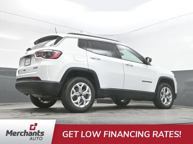 Used 2025 Jeep Compass Latitude AWD/4WD image 40