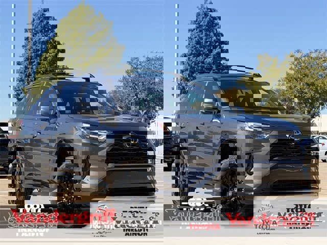 Used 2024 Toyota RAV4 SE