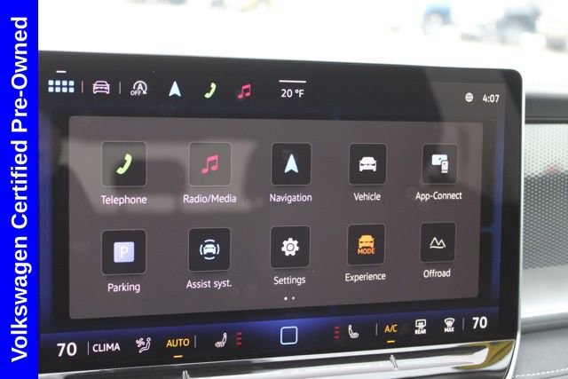 Used 2025 Volkswagen Tiguan SE image 34