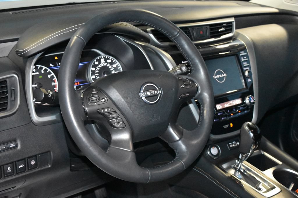 Certified 2024 Nissan Murano Platinum w/ Cargo Package AWD/4WD image 2