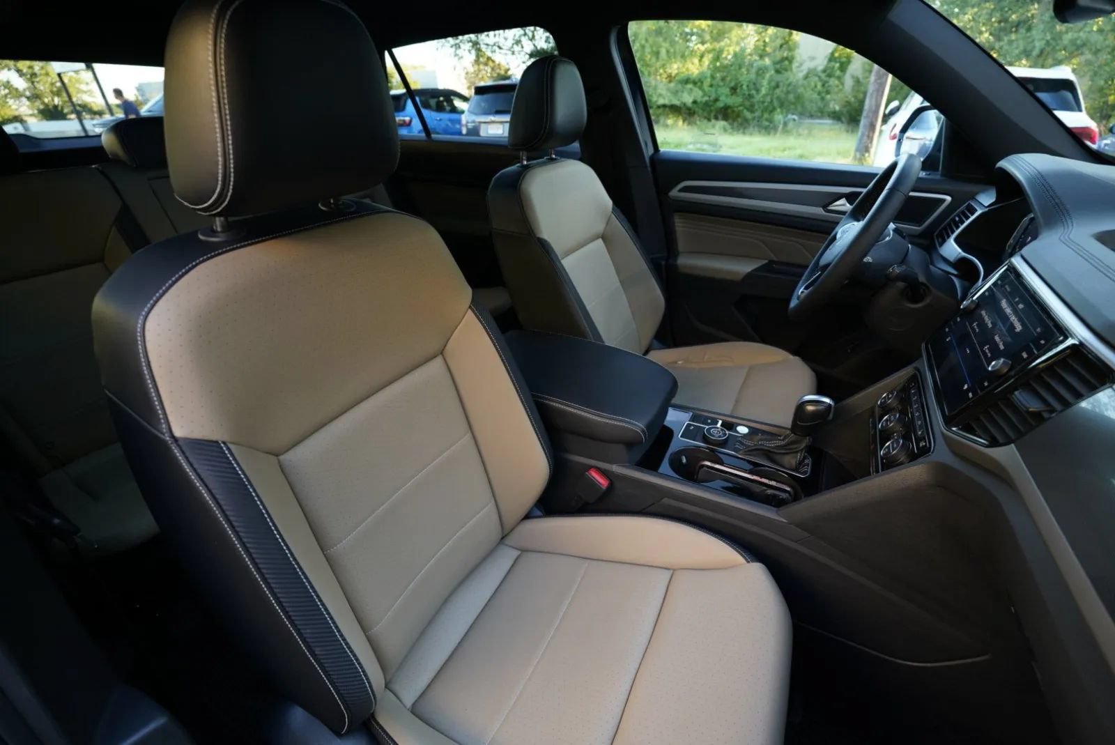 Used 2023 Volkswagen Atlas Cross Sport SE w/ Panoramic Sunroof Package AWD/4WD image 44
