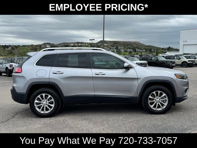 Used 2019 Jeep Cherokee Latitude w/ Cold Weather Group AWD/4WD image 7