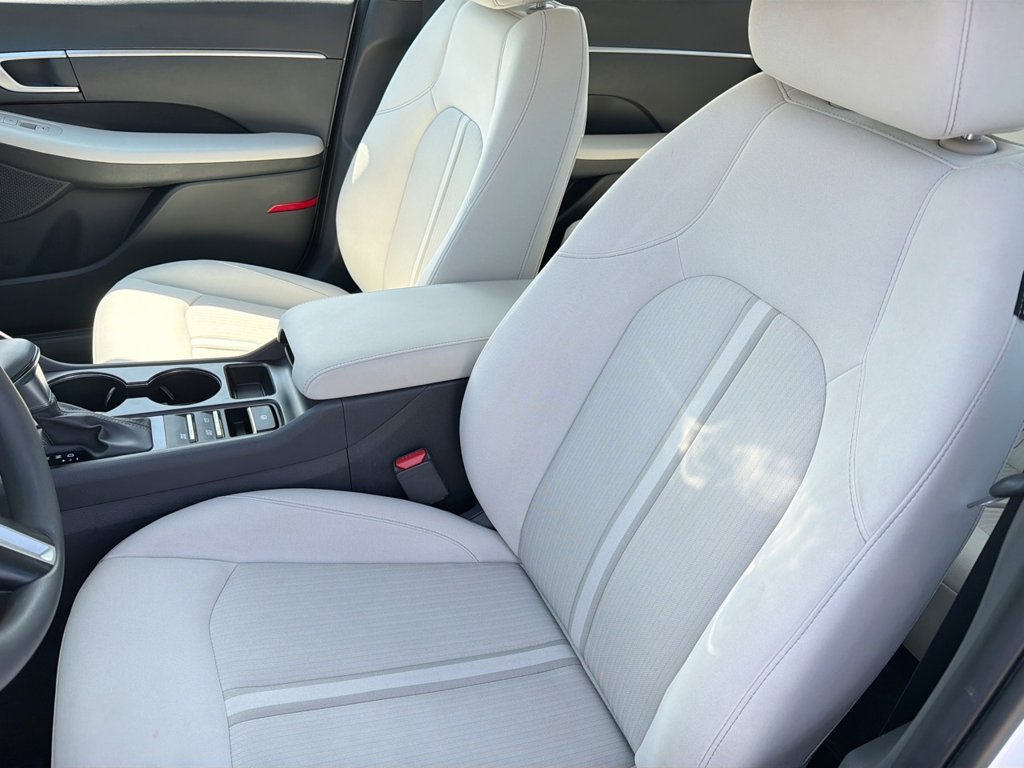 Certified 2025 Hyundai Sonata SE FWD image 19