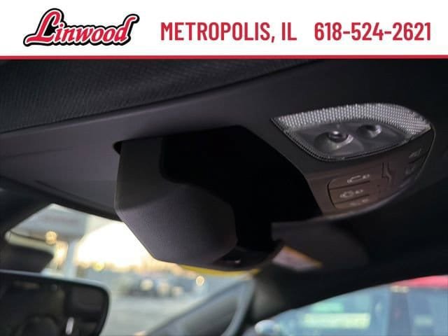 New 2026 Chrysler Pacifica Select FWD image 31