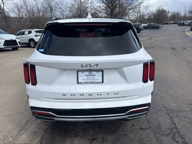 Used 2022 Kia Sorento S w/ Panoramic Sunroof Package image 4