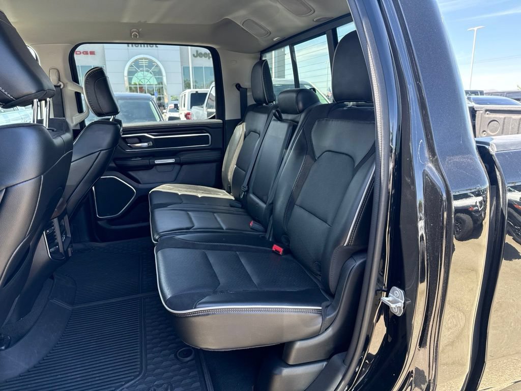 Used 2022 RAM 1500 Laramie AWD/4WD image 18