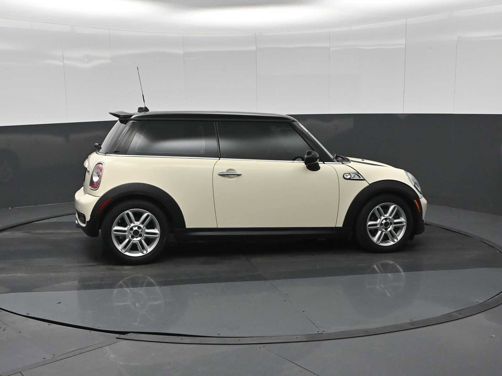 Used 2012 MINI Cooper S image 7