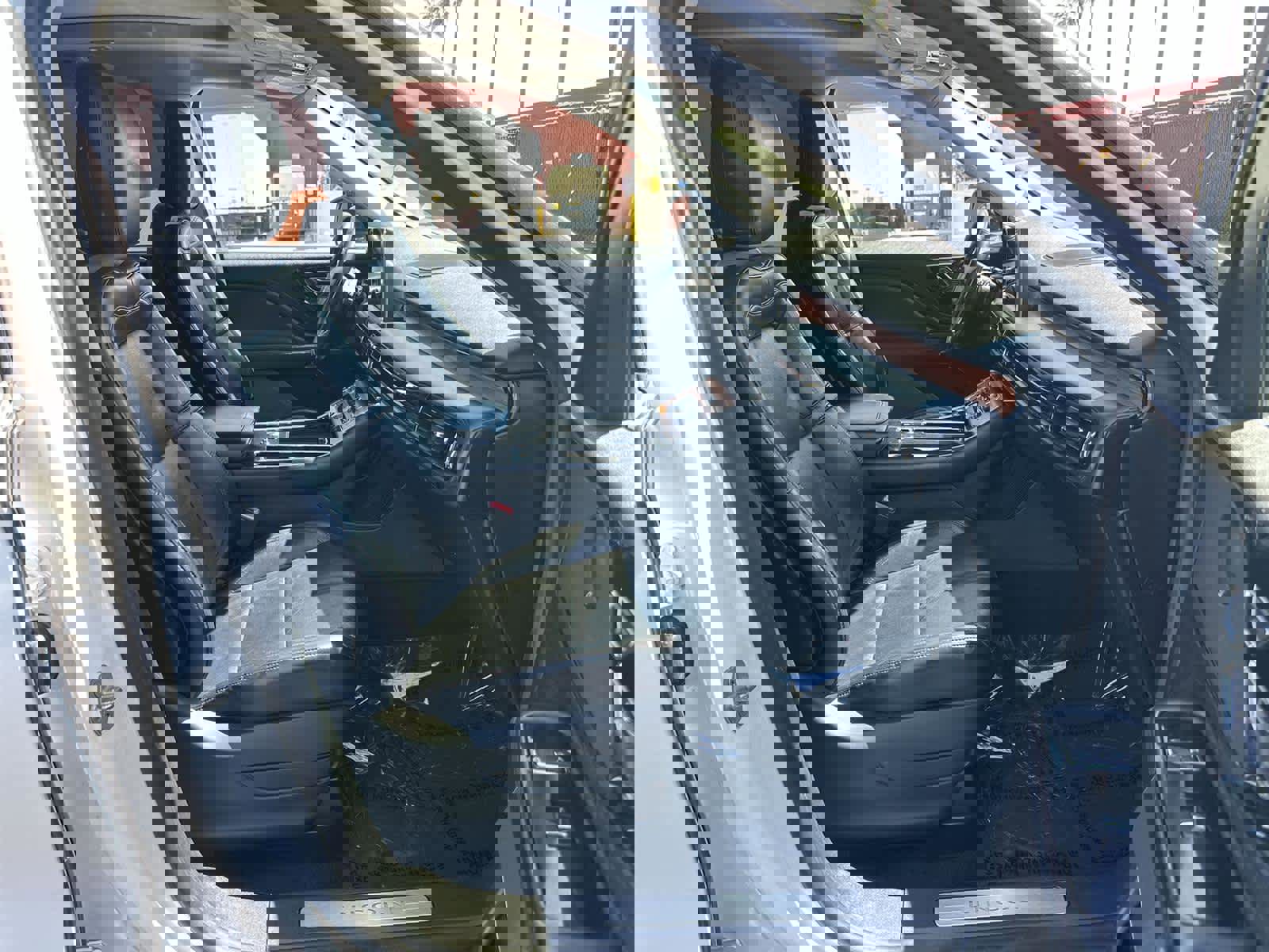 Used 2020 Lincoln Aviator Reserve w/ Equipment Group 201A image 14