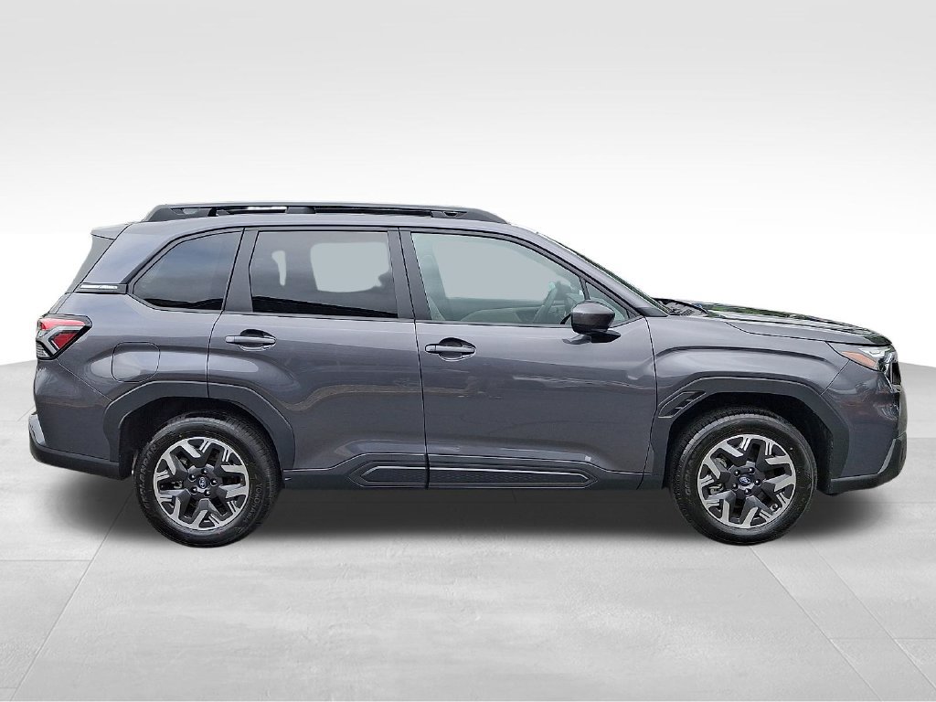 Used 2026 Subaru Forester Premium AWD/4WD image 7