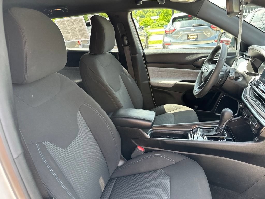 Used 2023 Jeep Compass Sport AWD/4WD image 15