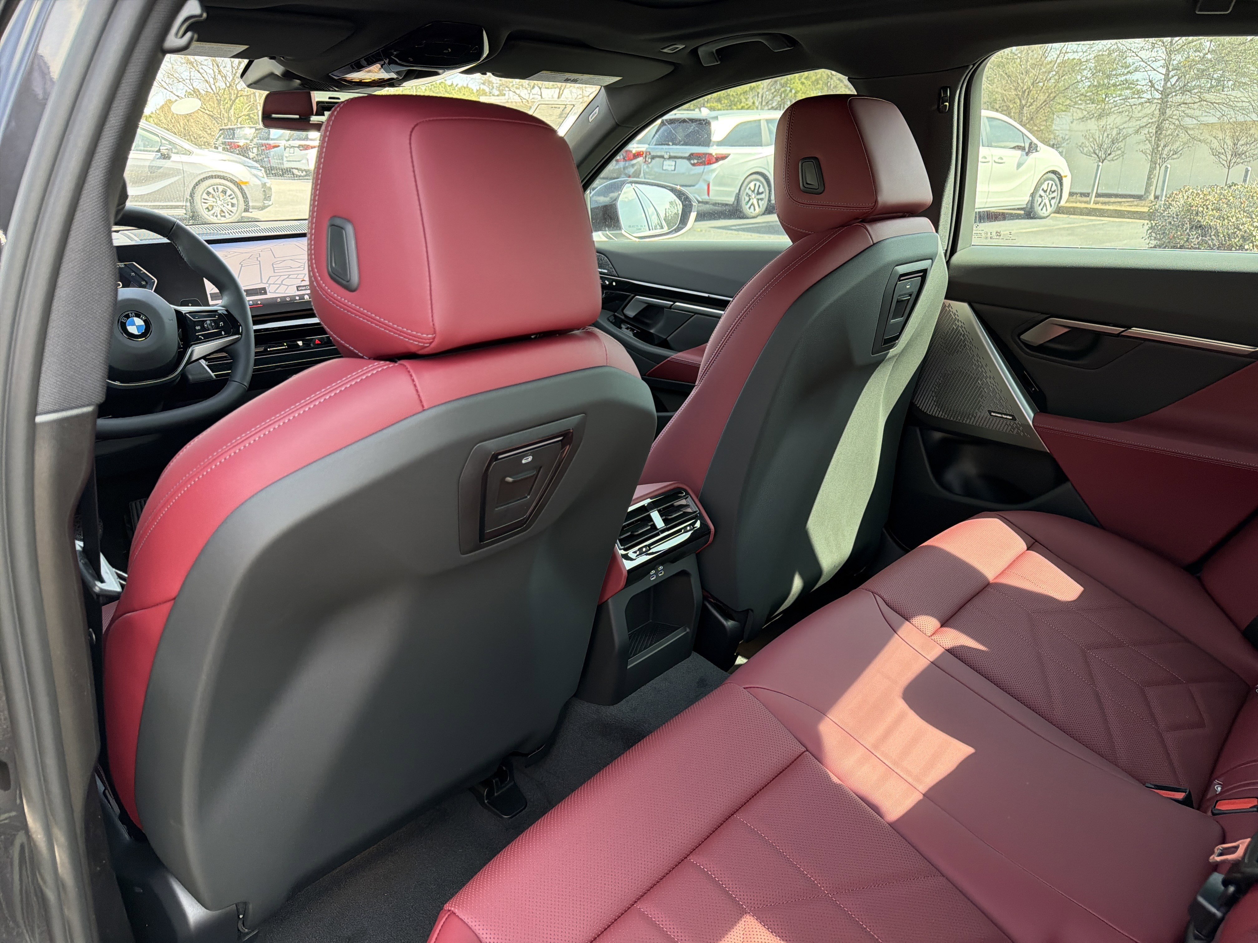 New 2026 BMW 530i xDrive w/ Convenience Package AWD/4WD image 18