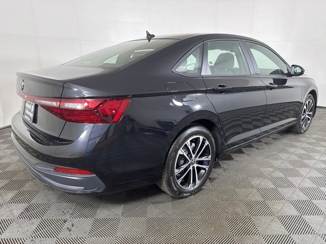 New 2025 Volkswagen Jetta Sport image 3