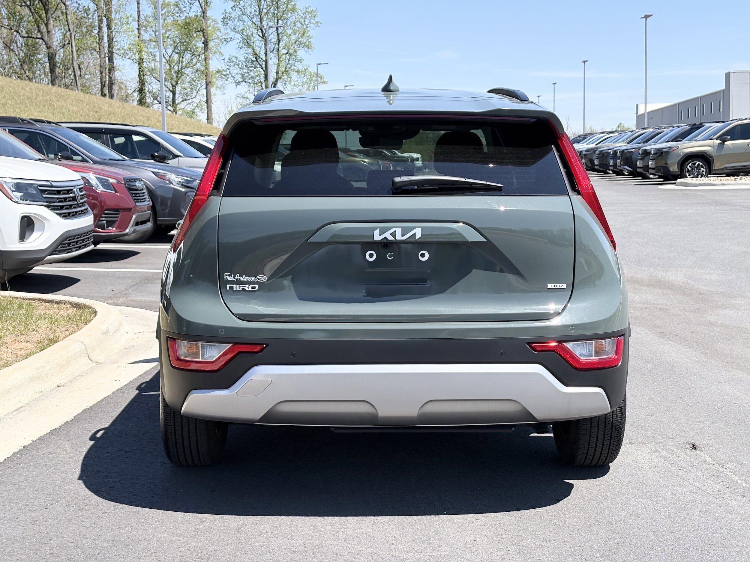 Used 2025 Kia Niro EX FWD image 10