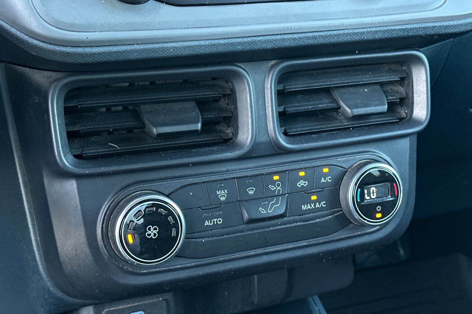 Used 2022 Ford Maverick XL image 25