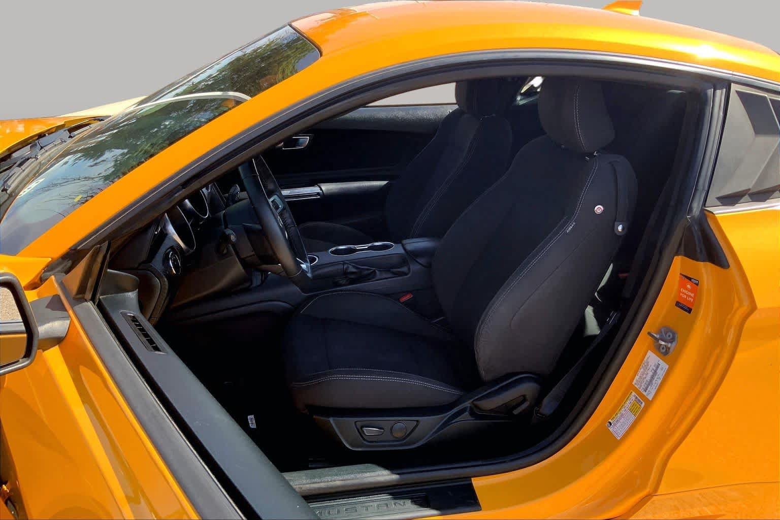 Used 2022 Ford Mustang GT w/ Equipment Group 101A RWD image 8