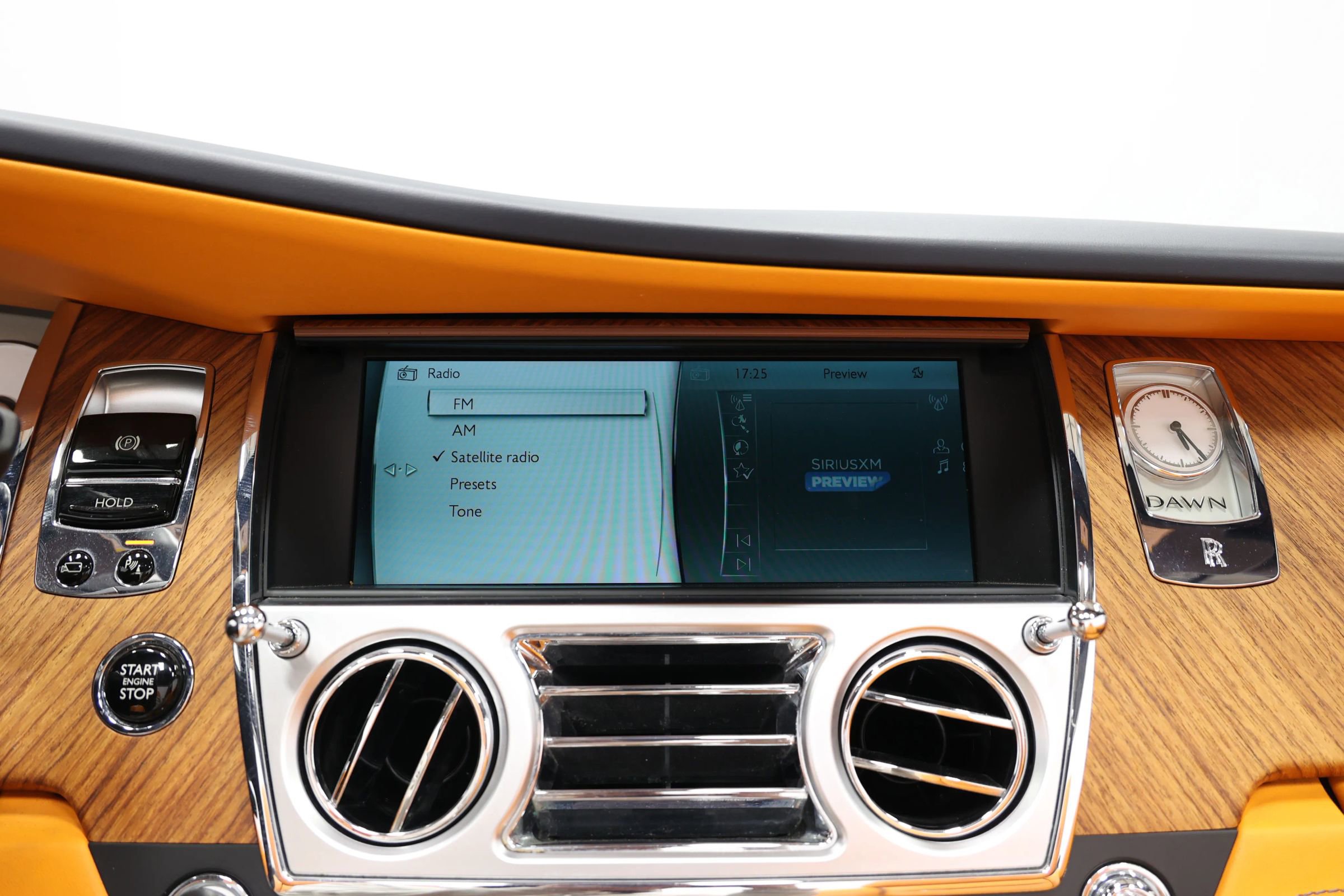 Used 2016 Rolls-Royce Dawn image 34