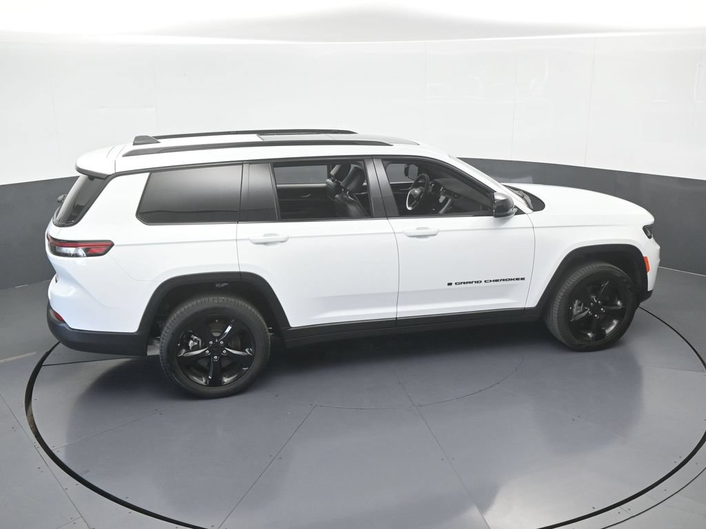 Used 2025 Jeep Grand Cherokee L Limited w/ Black Appearance Package AWD/4WD image 62