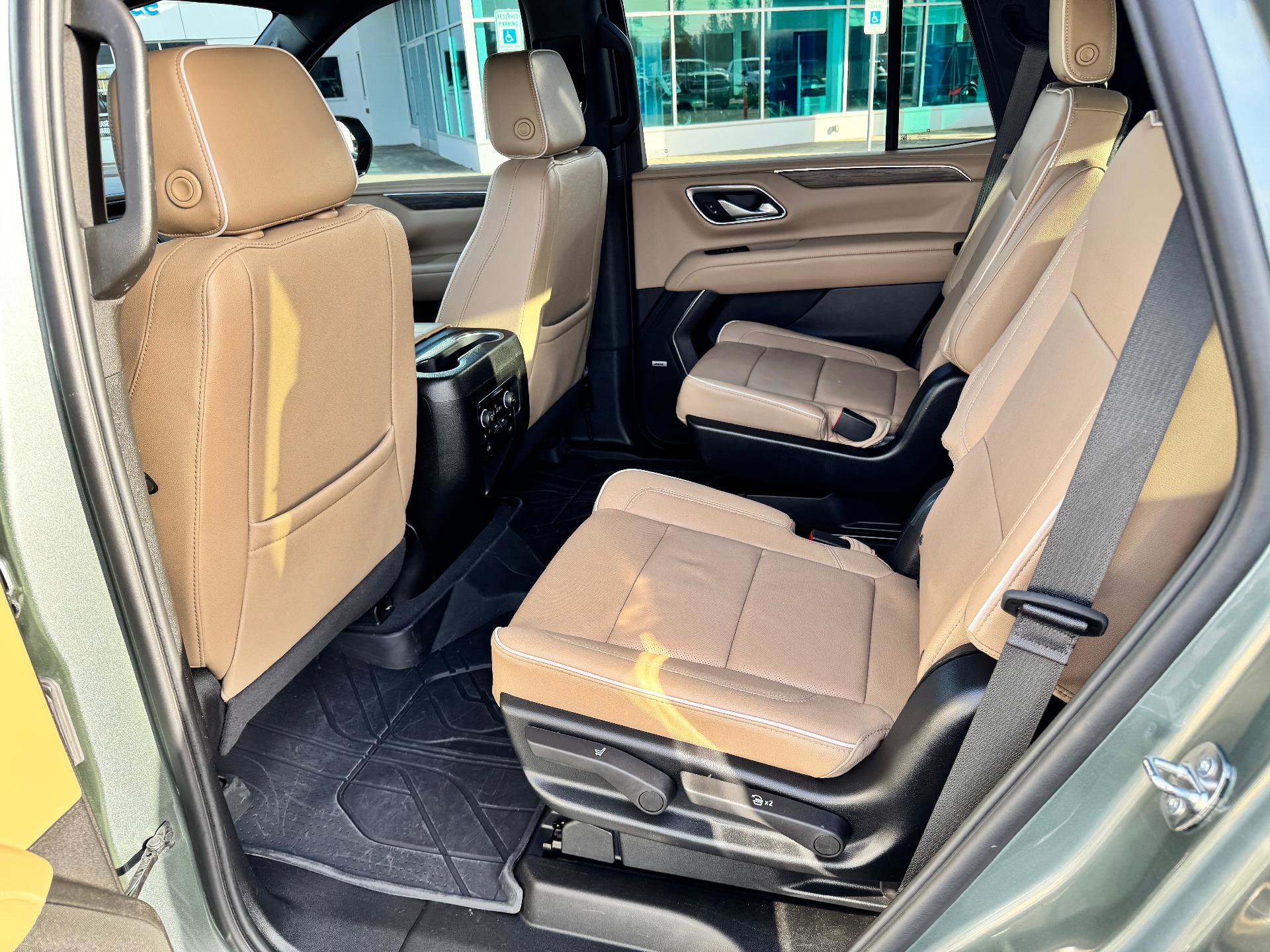 Used 2024 Chevrolet Tahoe Premier image 14