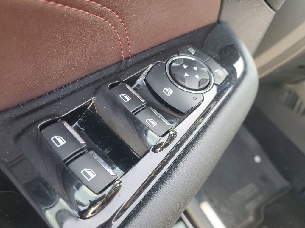 Used 2020 Ford Edge Titanium w/ Equipment Group 301A image 13