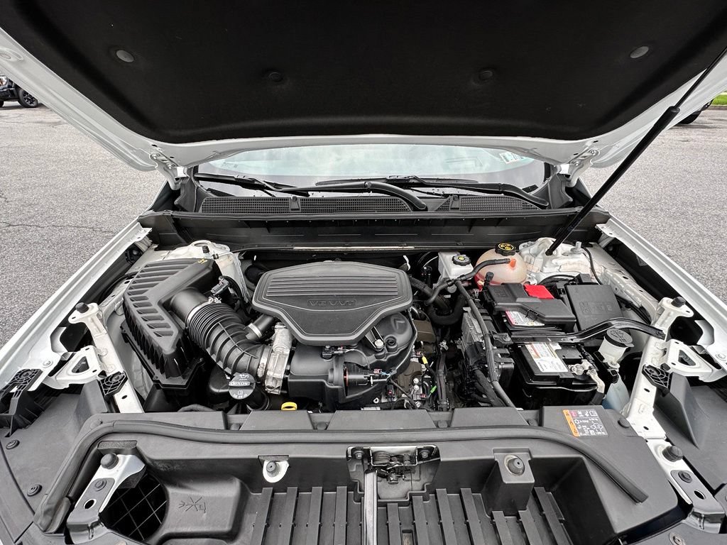 Certified 2021 GMC Acadia AT4 w/ Technology Package AWD/4WD image 43