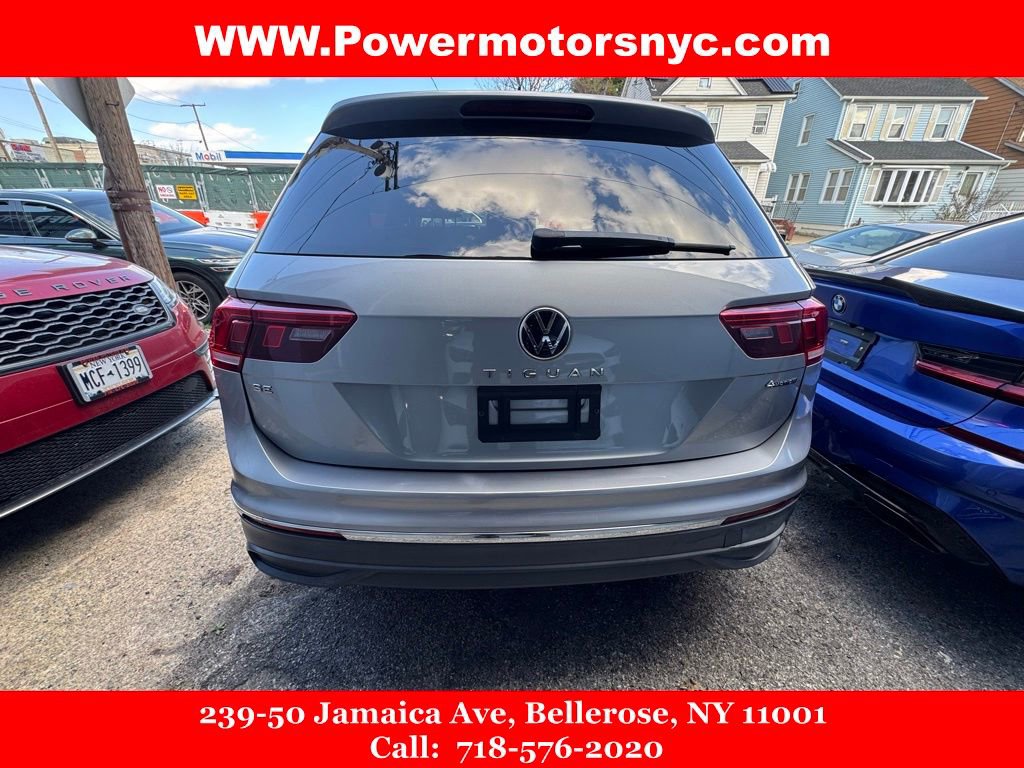Used 2022 Volkswagen Tiguan SE w/ Panoramic Sunroof Package AWD/4WD image 7