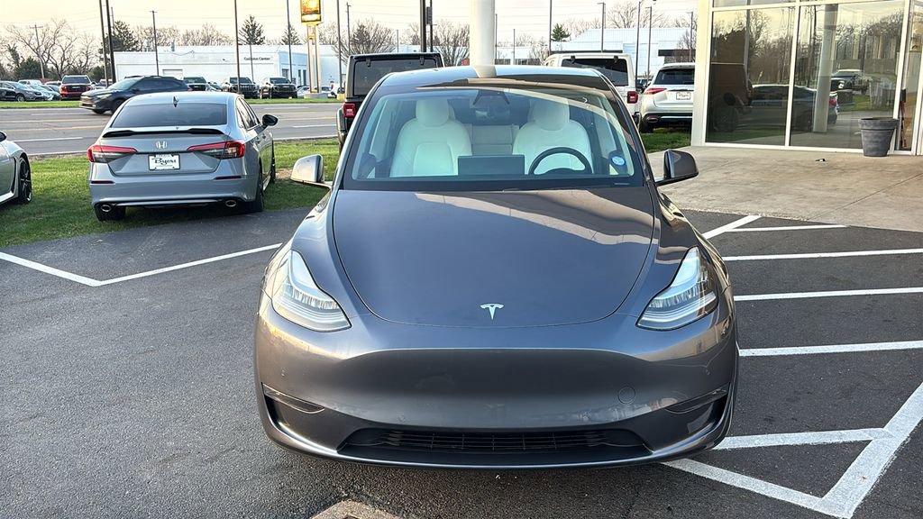 Used 2020 Tesla Model Y Long Range image 5