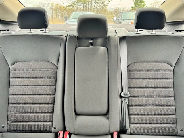 Used 2020 Ford Fusion SE image 16