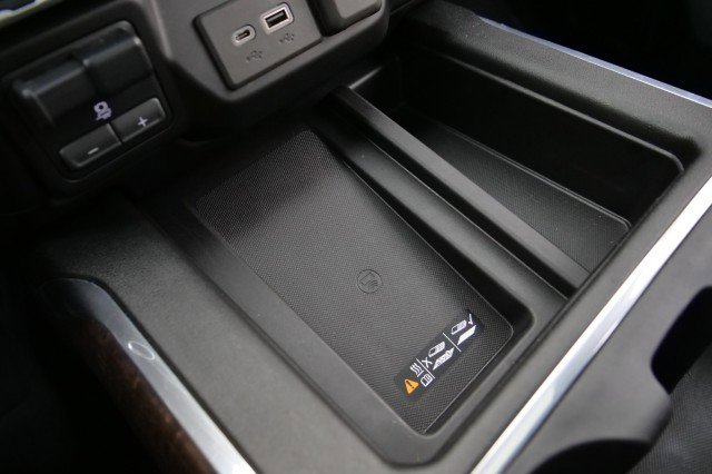 Used 2021 GMC Sierra 3500 Denali w/ Denali Ultimate Package image 17