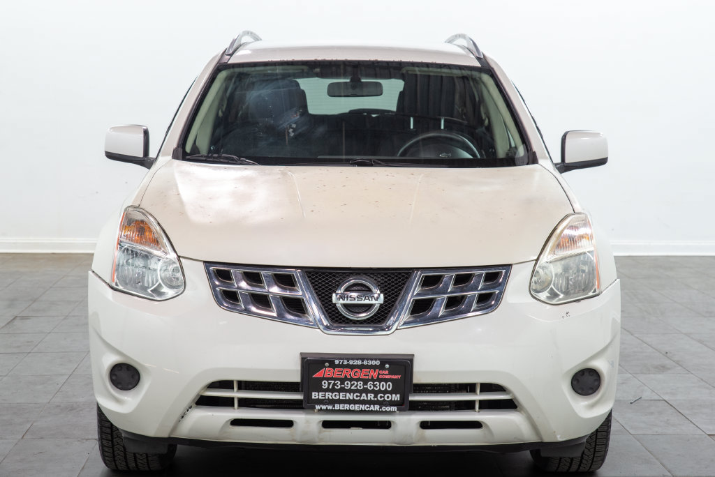 Used 2012 Nissan Rogue SV AWD/4WD image 2
