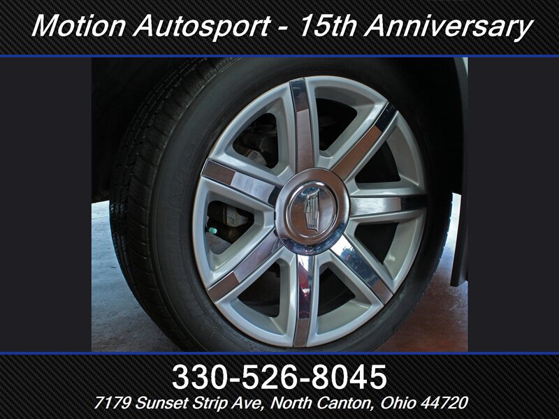 Used 2017 Cadillac Escalade Premium Luxury AWD/4WD image 50
