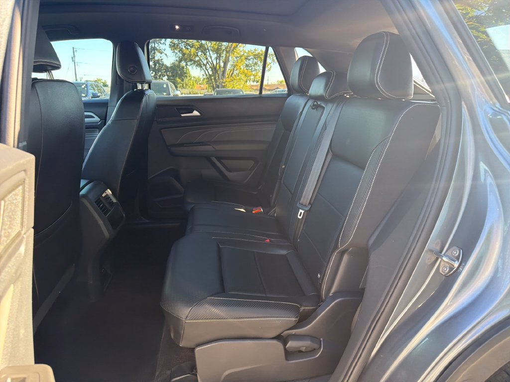 Used 2023 Volkswagen Atlas Cross Sport SEL AWD/4WD image 29