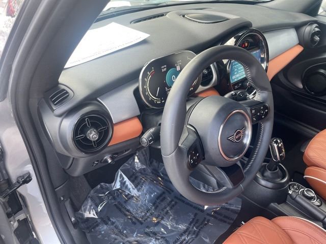 Used 2023 MINI Cooper S w/ Signature Upholstery Package image 18