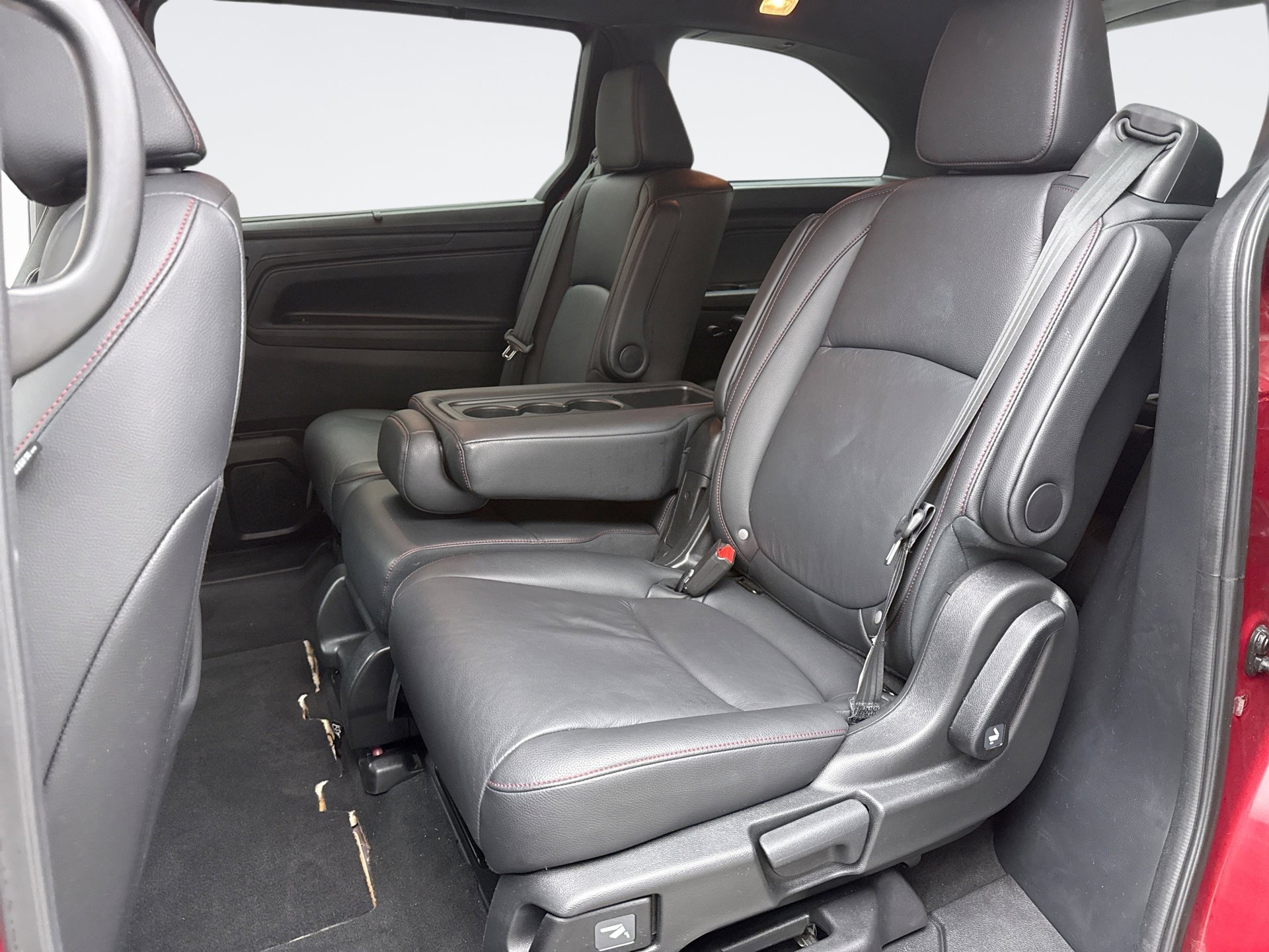 Used 2025 Honda Odyssey Sport-L image 29