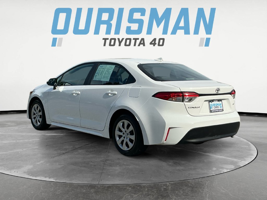 Used 2025 Toyota Corolla LE FWD image 5