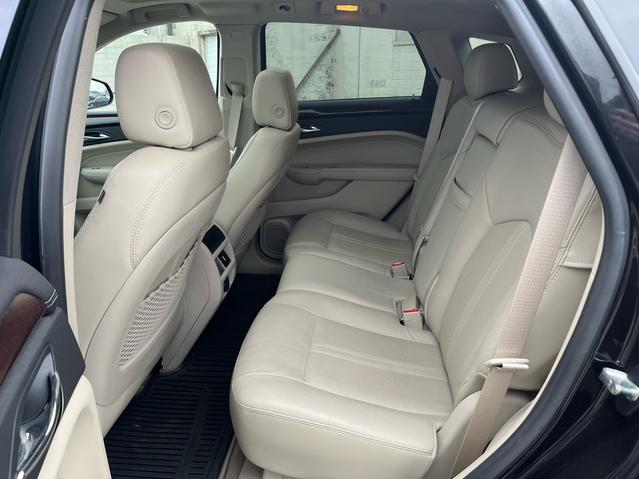 Used 2011 Cadillac SRX Luxury image 13