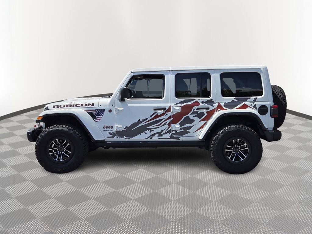 Used 2022 Jeep Wrangler Unlimited Rubicon w/ LED Lighting Group AWD/4WD image 3