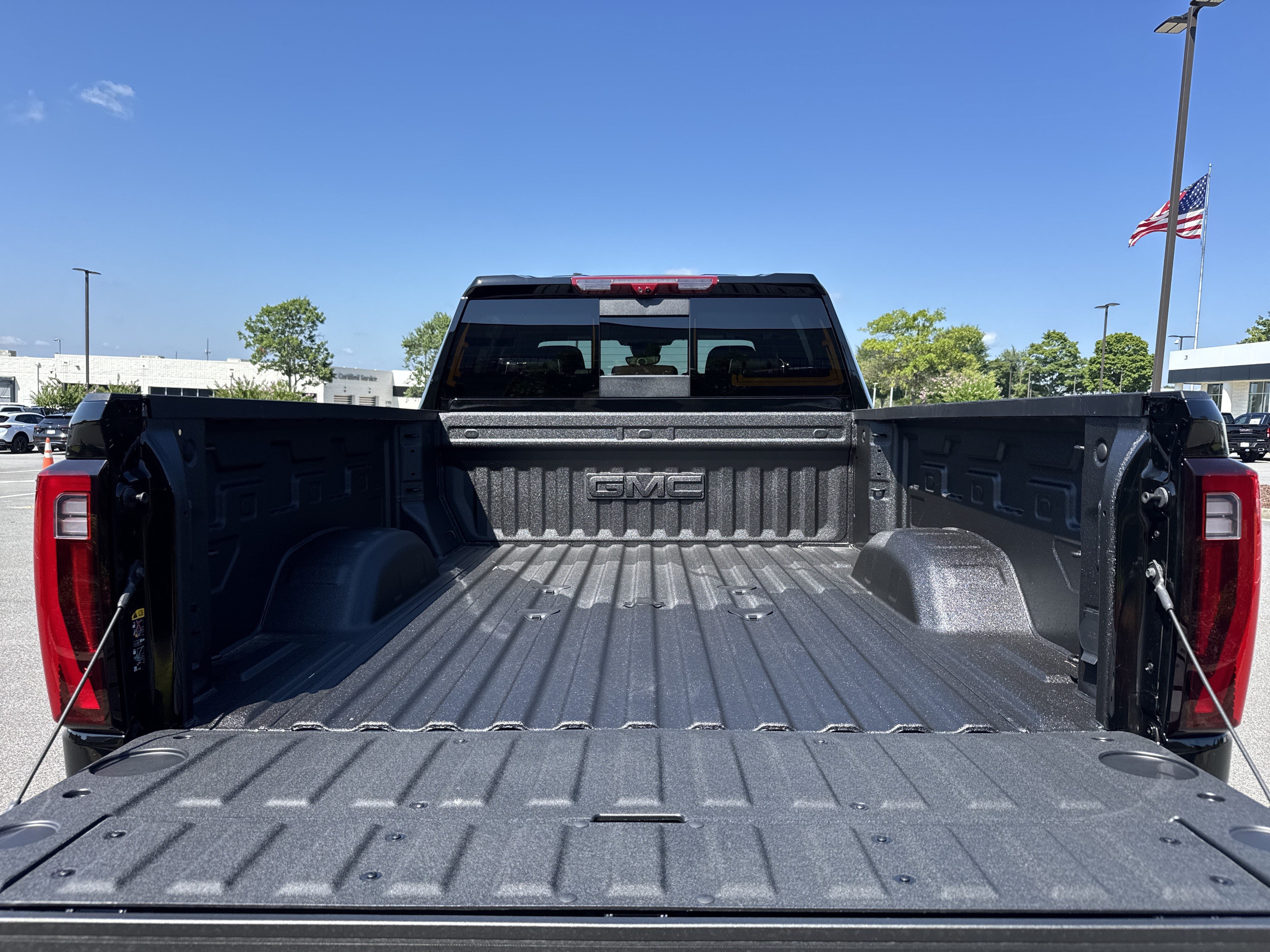 New 2026 GMC Sierra 2500 Denali Ultimate AWD/4WD image 33