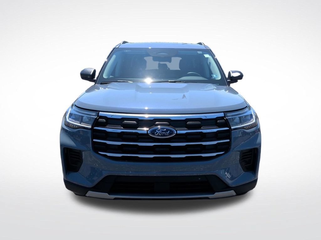 Used 2025 Ford Explorer Active AWD/4WD image 11